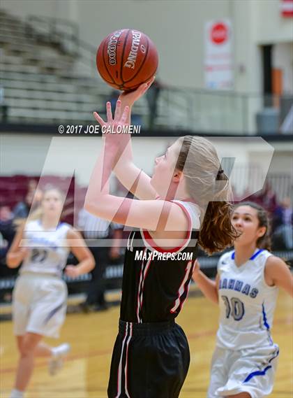 Thumbnail 1 in Churchill vs MacArthur [Douglas] photogallery.