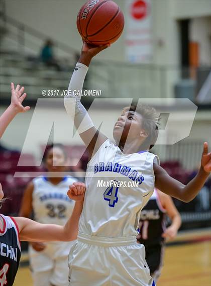 Thumbnail 1 in Churchill vs MacArthur [Douglas] photogallery.