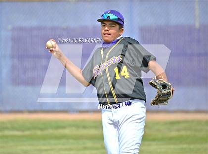 Thumbnail 1 in Durango vs Mojave photogallery.