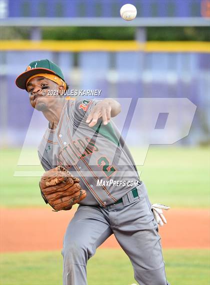 Thumbnail 3 in Durango vs Mojave photogallery.