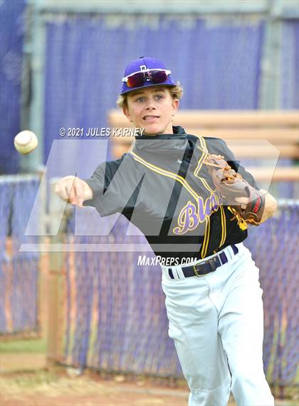 Thumbnail 2 in Durango vs Mojave photogallery.