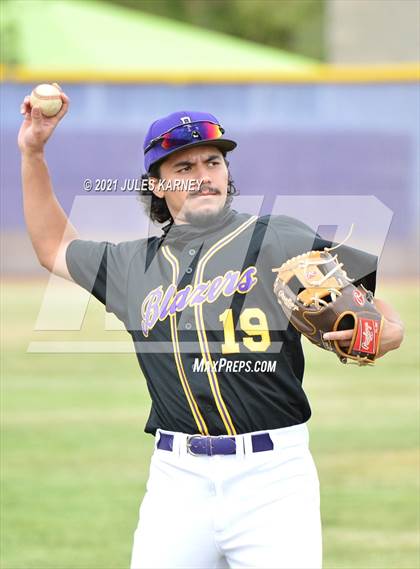 Thumbnail 1 in Durango vs Mojave photogallery.