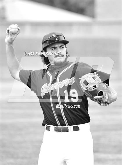 Thumbnail 3 in Durango vs Mojave photogallery.