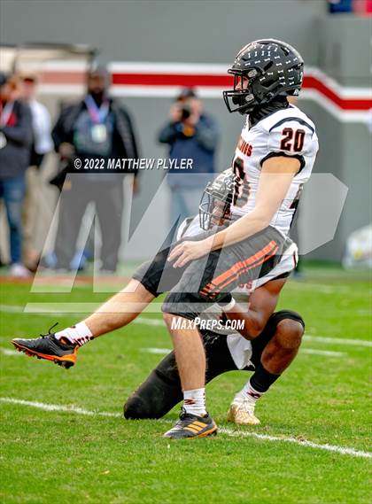 Thumbnail 1 in Shelby vs. Wallace-Rose Hill (NCHSAA 2A Final) photogallery.