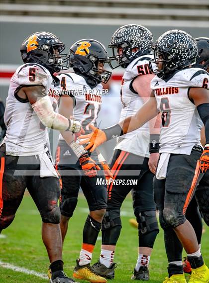 Thumbnail 3 in Shelby vs. Wallace-Rose Hill (NCHSAA 2A Final) photogallery.