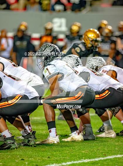 Thumbnail 2 in Shelby vs. Wallace-Rose Hill (NCHSAA 2A Final) photogallery.