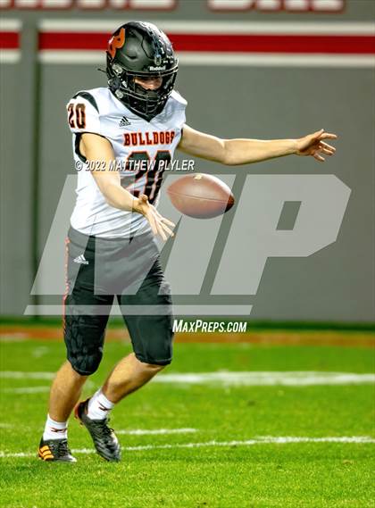 Thumbnail 1 in Shelby vs. Wallace-Rose Hill (NCHSAA 2A Final) photogallery.