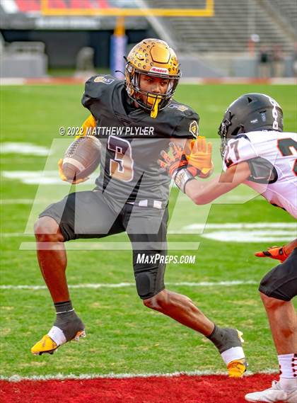 Thumbnail 1 in Shelby vs. Wallace-Rose Hill (NCHSAA 2A Final) photogallery.