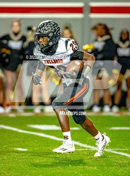 Thumbnail 2 in Shelby vs. Wallace-Rose Hill (NCHSAA 2A Final) photogallery.
