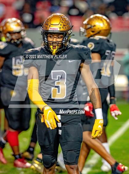 Thumbnail 3 in Shelby vs. Wallace-Rose Hill (NCHSAA 2A Final) photogallery.