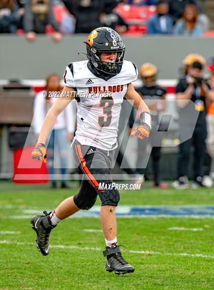Thumbnail 3 in Shelby vs. Wallace-Rose Hill (NCHSAA 2A Final) photogallery.