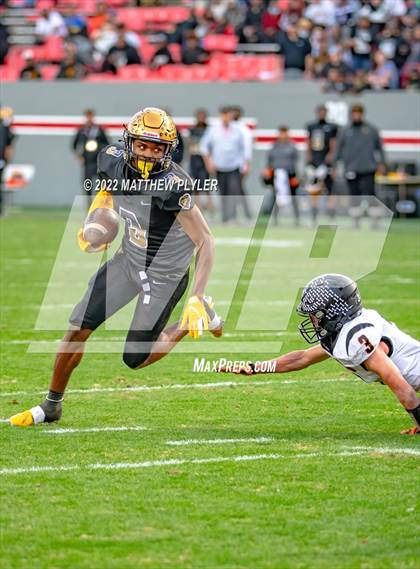 Thumbnail 1 in Shelby vs. Wallace-Rose Hill (NCHSAA 2A Final) photogallery.