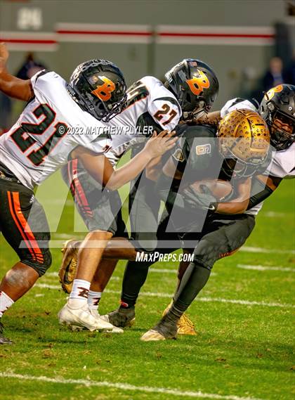 Thumbnail 2 in Shelby vs. Wallace-Rose Hill (NCHSAA 2A Final) photogallery.