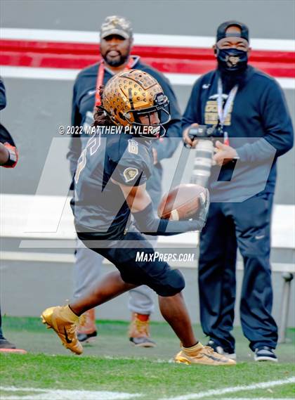 Thumbnail 2 in Shelby vs. Wallace-Rose Hill (NCHSAA 2A Final) photogallery.