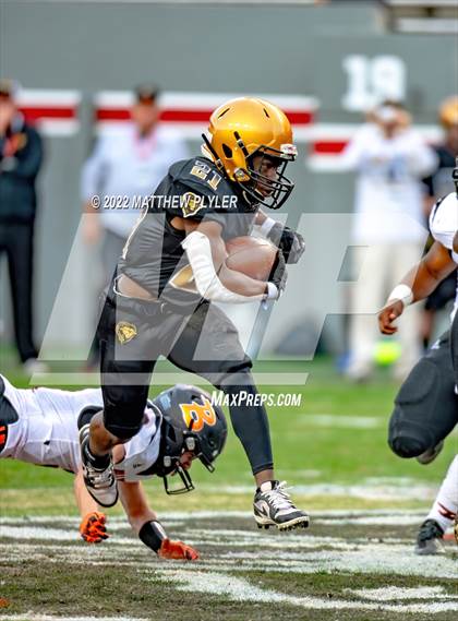 Thumbnail 1 in Shelby vs. Wallace-Rose Hill (NCHSAA 2A Final) photogallery.
