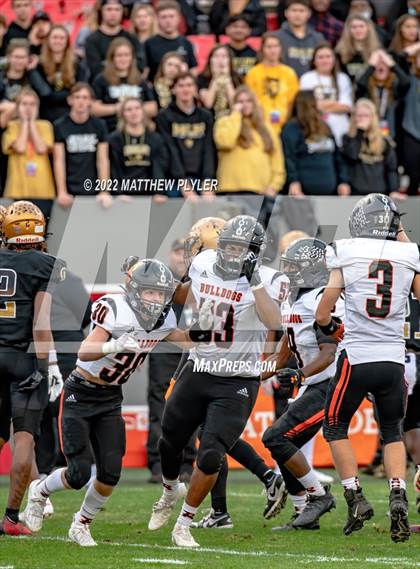 Thumbnail 1 in Shelby vs. Wallace-Rose Hill (NCHSAA 2A Final) photogallery.