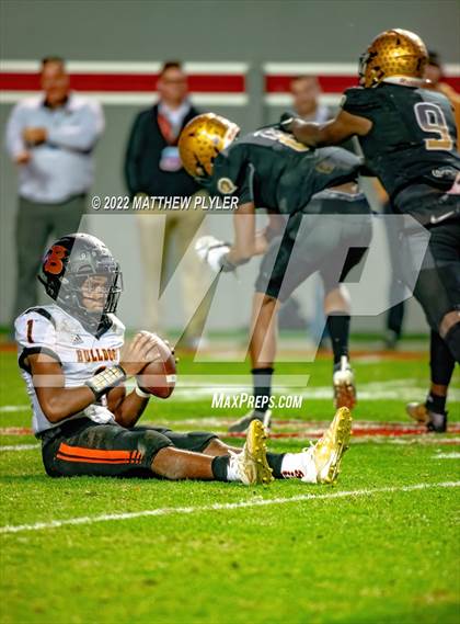 Thumbnail 3 in Shelby vs. Wallace-Rose Hill (NCHSAA 2A Final) photogallery.
