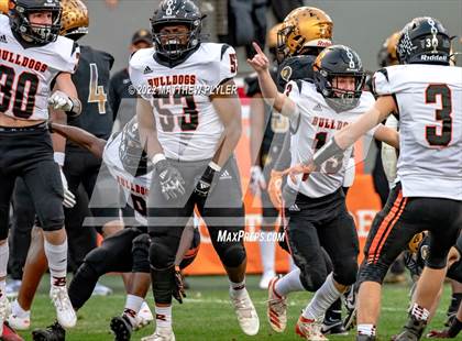Thumbnail 1 in Shelby vs. Wallace-Rose Hill (NCHSAA 2A Final) photogallery.