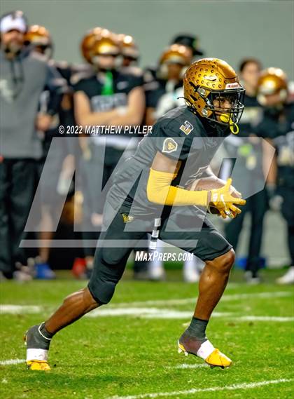 Thumbnail 2 in Shelby vs. Wallace-Rose Hill (NCHSAA 2A Final) photogallery.