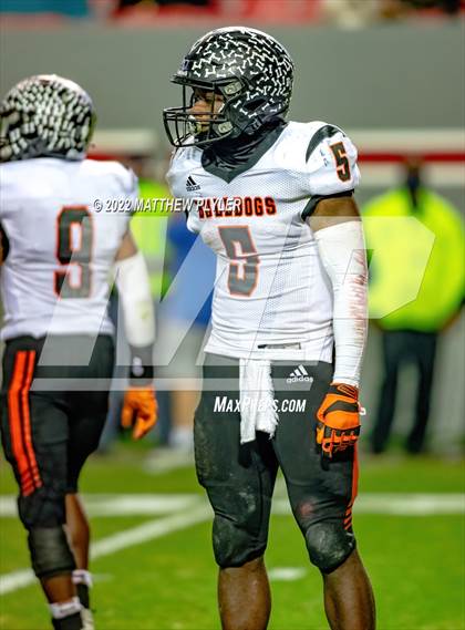 Thumbnail 1 in Shelby vs. Wallace-Rose Hill (NCHSAA 2A Final) photogallery.