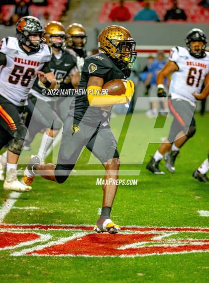 Thumbnail 1 in Shelby vs. Wallace-Rose Hill (NCHSAA 2A Final) photogallery.