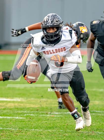 Thumbnail 3 in Shelby vs. Wallace-Rose Hill (NCHSAA 2A Final) photogallery.