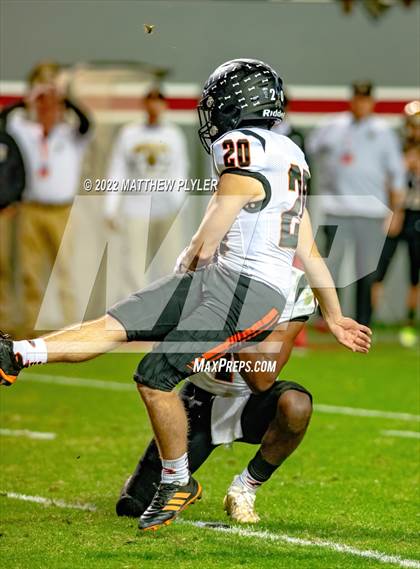 Thumbnail 3 in Shelby vs. Wallace-Rose Hill (NCHSAA 2A Final) photogallery.