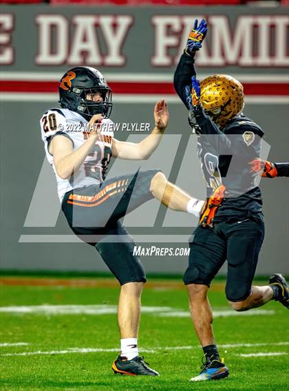 Thumbnail 3 in Shelby vs. Wallace-Rose Hill (NCHSAA 2A Final) photogallery.