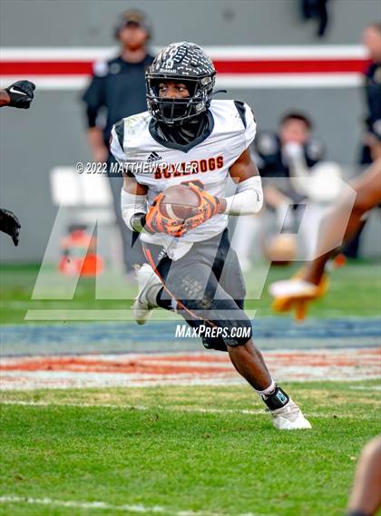 Thumbnail 2 in Shelby vs. Wallace-Rose Hill (NCHSAA 2A Final) photogallery.
