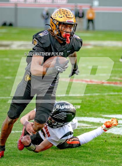 Thumbnail 3 in Shelby vs. Wallace-Rose Hill (NCHSAA 2A Final) photogallery.