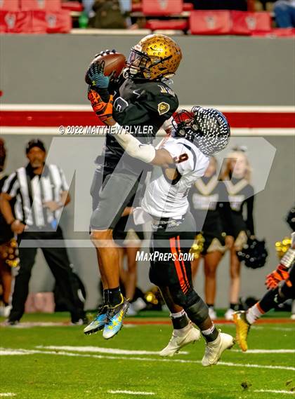 Thumbnail 2 in Shelby vs. Wallace-Rose Hill (NCHSAA 2A Final) photogallery.