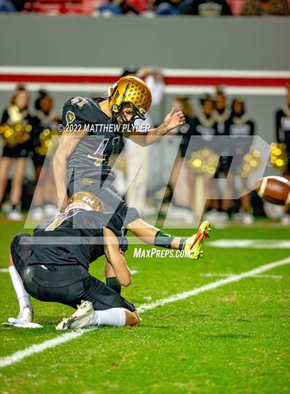 Thumbnail 1 in Shelby vs. Wallace-Rose Hill (NCHSAA 2A Final) photogallery.