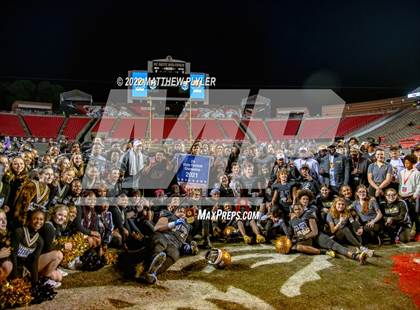Thumbnail 3 in Shelby vs. Wallace-Rose Hill (NCHSAA 2A Final) photogallery.