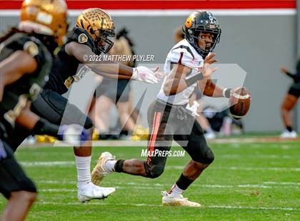 Thumbnail 3 in Shelby vs. Wallace-Rose Hill (NCHSAA 2A Final) photogallery.