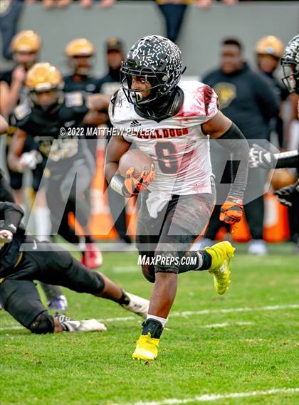Thumbnail 3 in Shelby vs. Wallace-Rose Hill (NCHSAA 2A Final) photogallery.