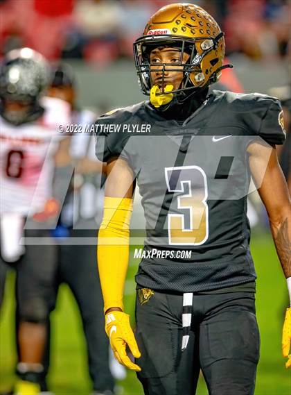Thumbnail 2 in Shelby vs. Wallace-Rose Hill (NCHSAA 2A Final) photogallery.