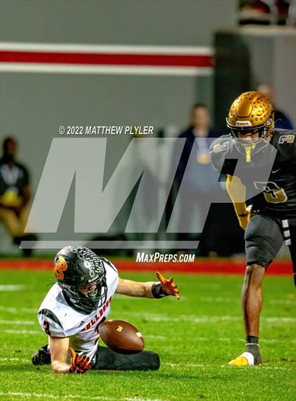 Thumbnail 2 in Shelby vs. Wallace-Rose Hill (NCHSAA 2A Final) photogallery.