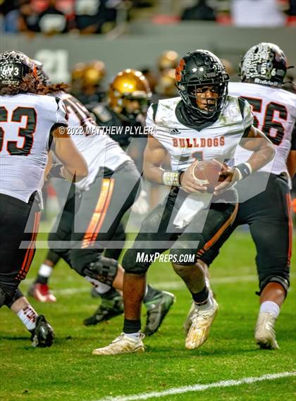 Thumbnail 3 in Shelby vs. Wallace-Rose Hill (NCHSAA 2A Final) photogallery.