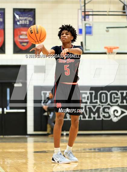 Thumbnail 1 in New Bern @ Havelock photogallery.