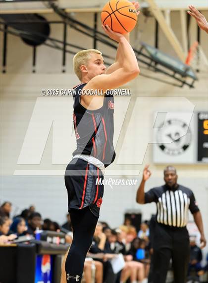 Thumbnail 1 in New Bern @ Havelock photogallery.