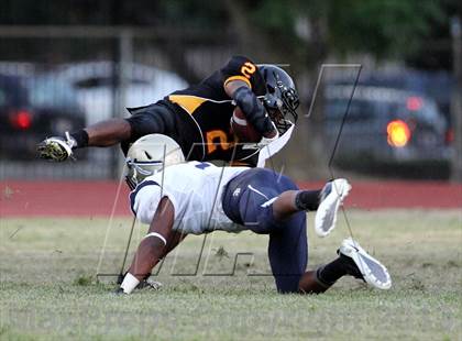 Thumbnail 3 in St. John Bosco vs. Dominguez photogallery.