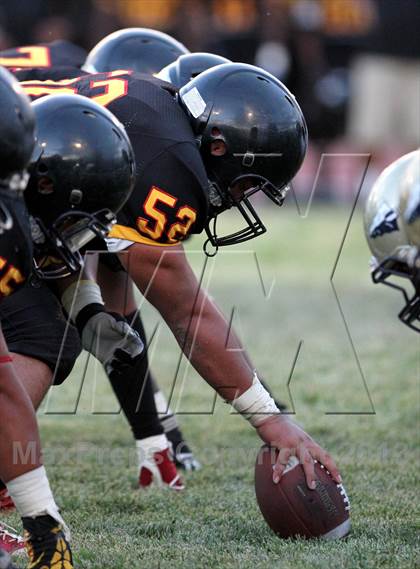 Thumbnail 3 in St. John Bosco vs. Dominguez photogallery.