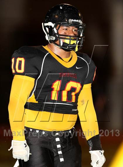 Thumbnail 3 in St. John Bosco vs. Dominguez photogallery.