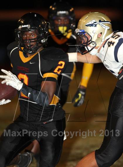Thumbnail 2 in St. John Bosco vs. Dominguez photogallery.