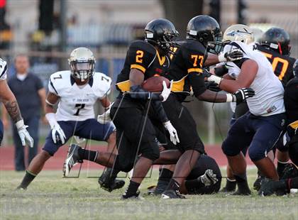 Thumbnail 3 in St. John Bosco vs. Dominguez photogallery.