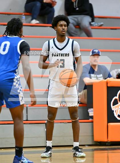 Thumbnail 2 in Atwater vs. West Park (Tiger Classic) photogallery.