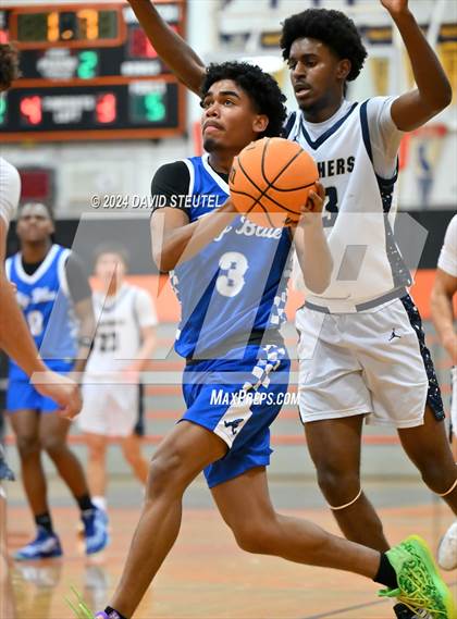 Thumbnail 3 in Atwater vs. West Park (Tiger Classic) photogallery.