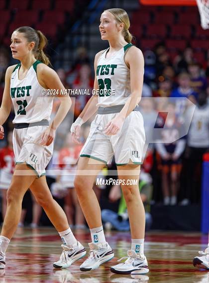 Thumbnail 2 in Millard West vs. Bellevue West (NSAA Class A Final) photogallery.