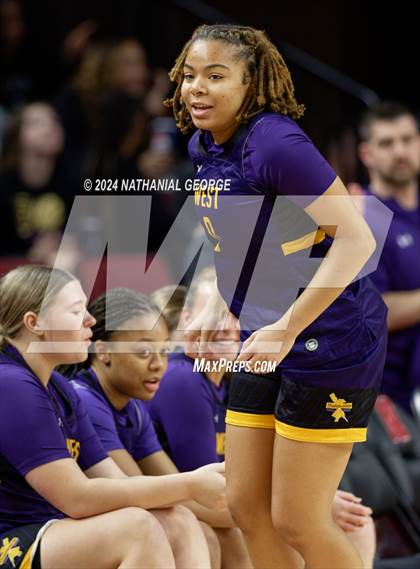 Thumbnail 1 in Millard West vs. Bellevue West (NSAA Class A Final) photogallery.