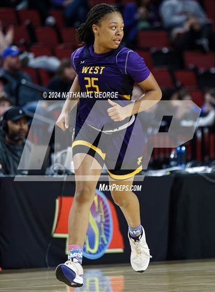 Thumbnail 1 in Millard West vs. Bellevue West (NSAA Class A Final) photogallery.